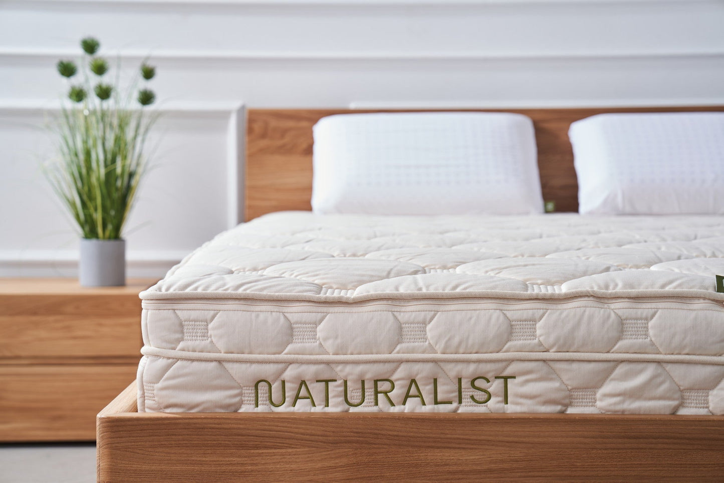 Double - Naturalist Mattress 160x200 | Firmness Level 7/10